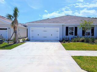 285 Raspberry Rd, Fort Pierce, FL 34981