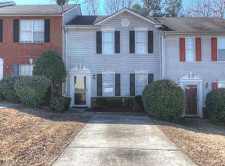 1316 Hollenbeck Ln, Riverdale, GA 30296