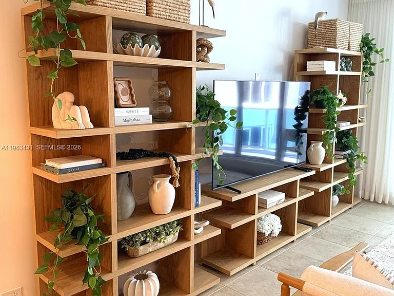 2301 Collins Ave #1501 — Photo 35