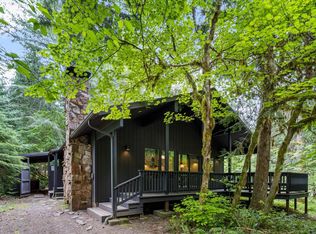 72715 E Village Loop Rd, Rhododendron, OR 97049