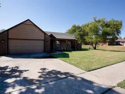 8802 N 123rd Ave E, Owasso, OK, 74055
