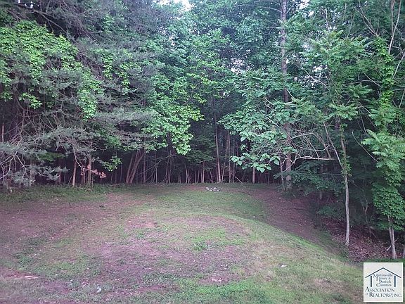 4th image of 901 Forest Lake Dr
