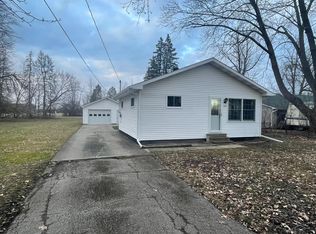 882 Commonwealth St, Saginaw, MI 48604