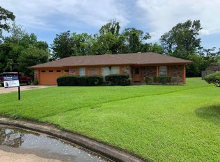 2017 5th St, Orange, TX 77630