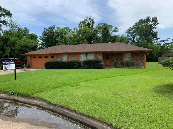 2017 5th St, Orange, TX 77630