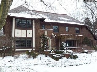 2875 Drummond Rd, Shaker Heights, OH