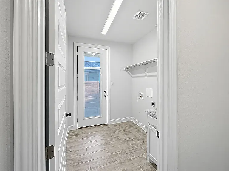 9525 Thorncrown Ln — Photo 25