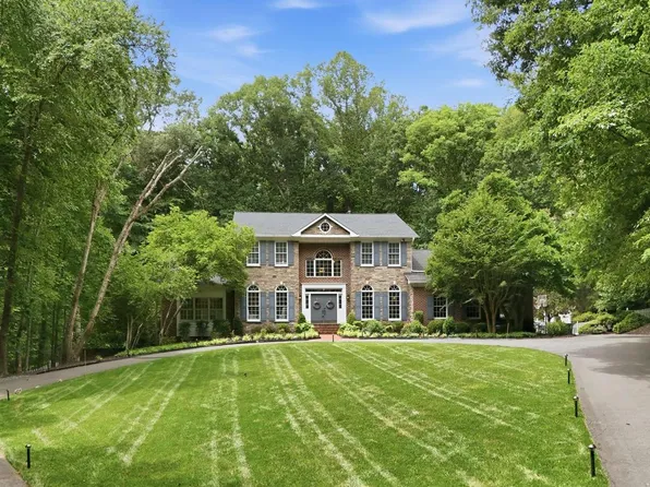 8604 Beaver Pond Ln, Fairfax Station, VA 22039