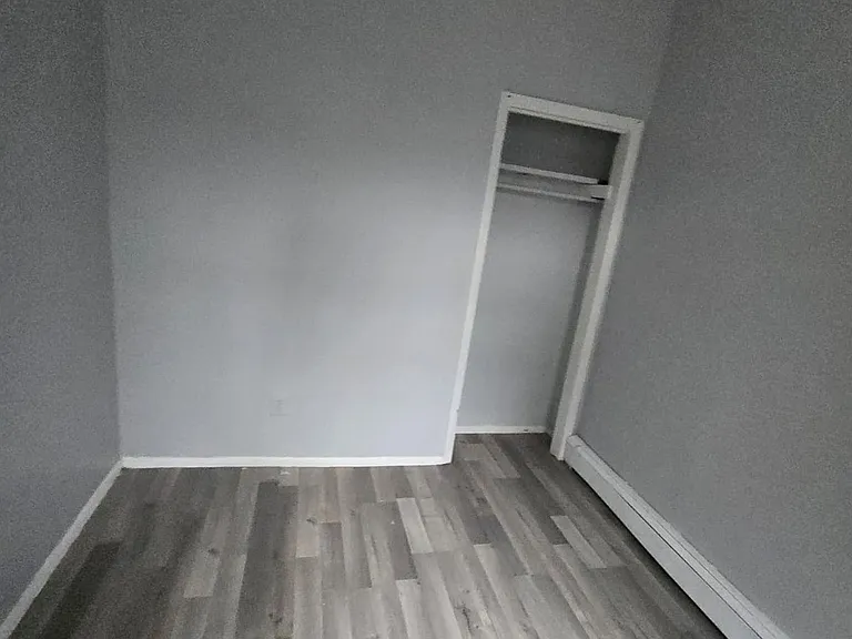 137 3rd St #2 — Photo 8