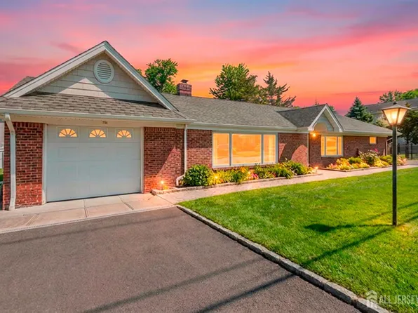 786 Wood Ave, Colonia, NJ 07067