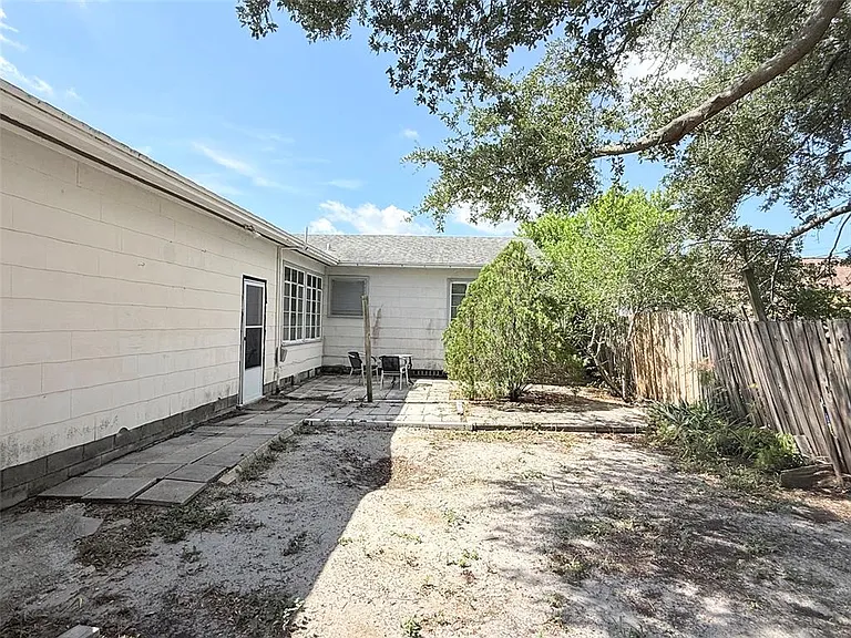 4935 Emerson Ave S — Photo 25