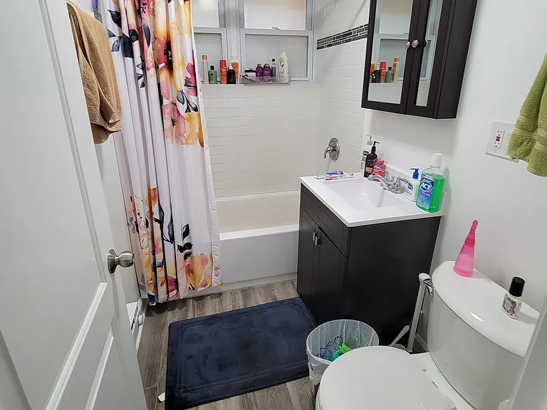 724-32 W Roscoe St #732NG — Photo 5