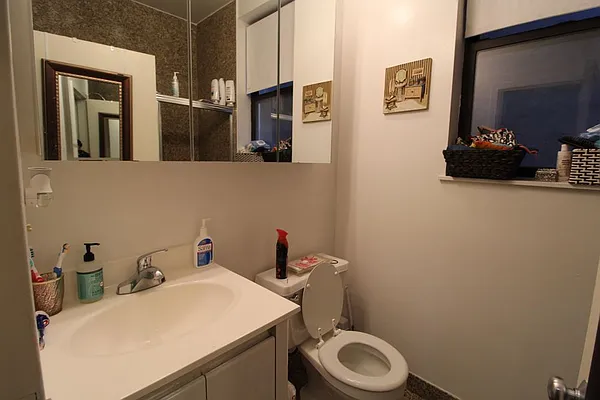 Rented by Mossanen Group | media 27