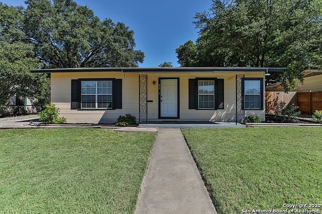 1st image of 107 Norfolk Pl