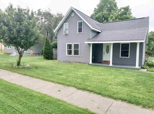 512 W Upton Ave, Reed City, MI 49677