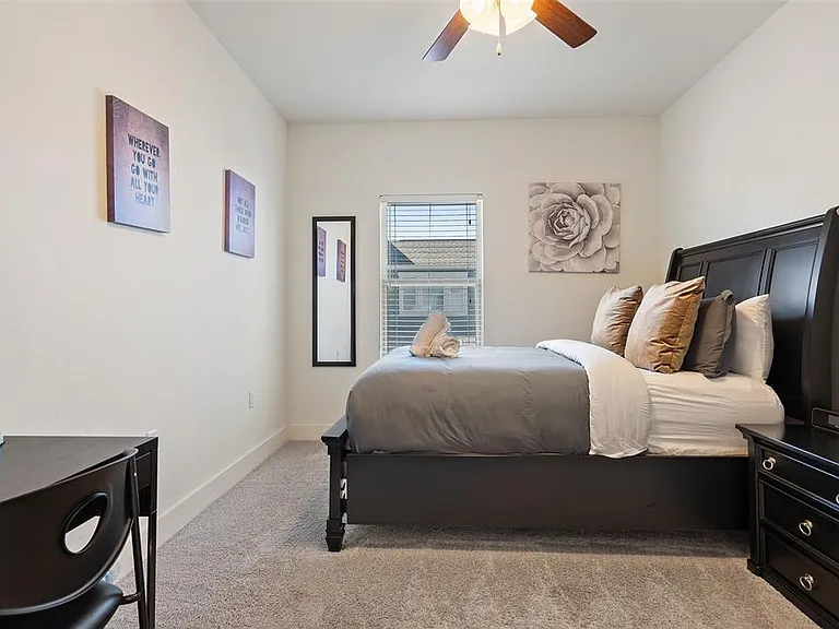 2211 Robert Browning St — Photo 17