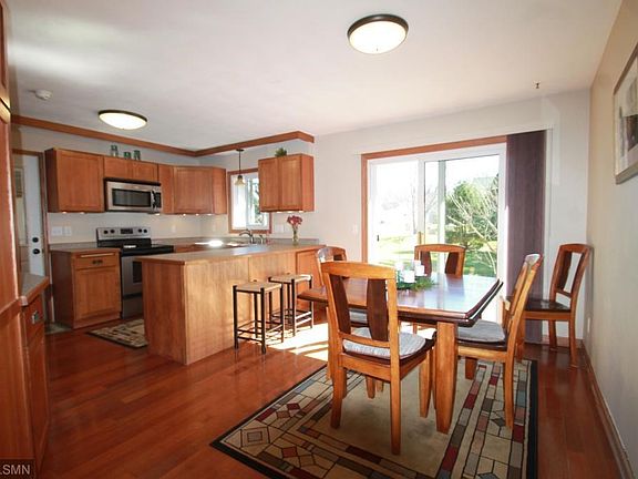 3rd image of 2265 3rd Ave NE