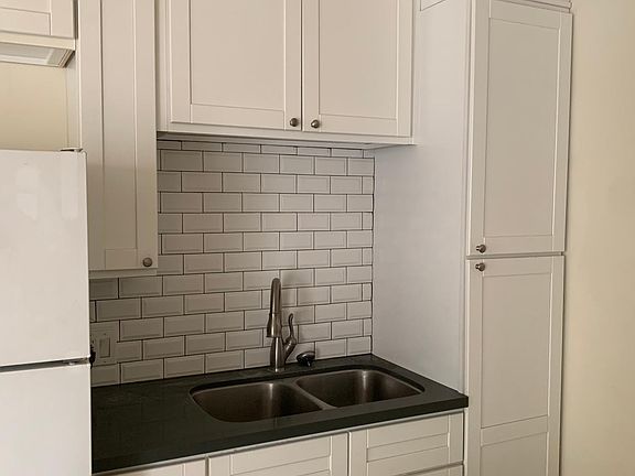 3rd image of 3770 Hughes Ave #6
