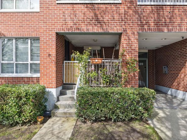189 Ontario Pl #101, Vancouver, BC V5W 4C6