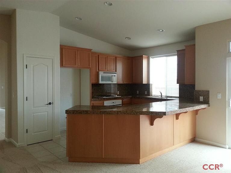 2nd image of 923 W Burgundy Ct