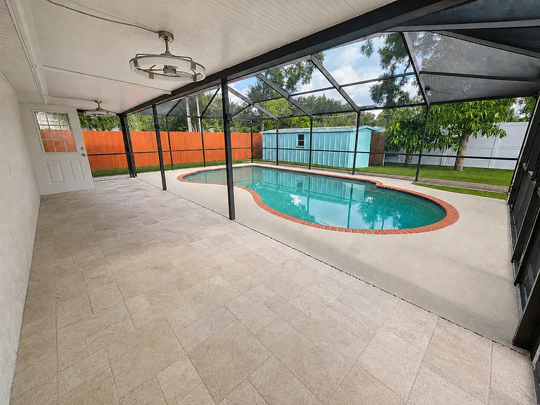 3416 W Wallcraft Ave — Photo 4