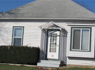 901 W Montgomery St, Knoxville, IA 50138