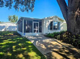 615 NE Cottage Park Ln, Leesburg, FL 34748