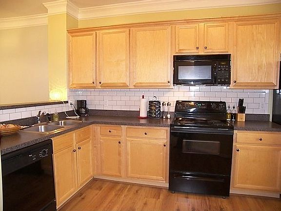 2nd image of 3023 White Cloud Cir