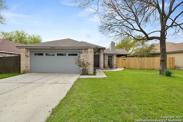 1st image of 10870 Lake Path Dr