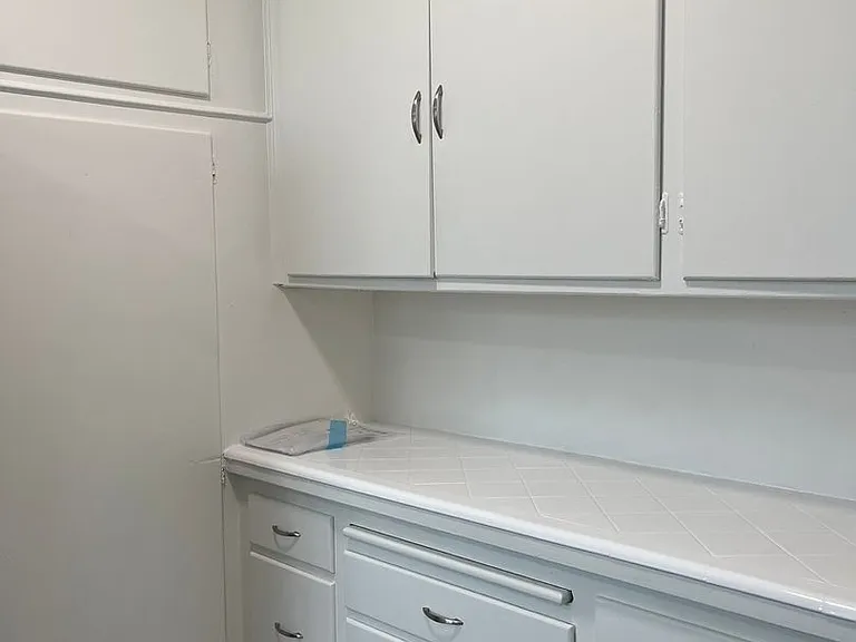 8400-8422 Crenshaw Dr #3357-3365 — Photo 6