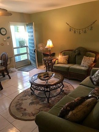 4th image of 235 Seaview Ct APT A4