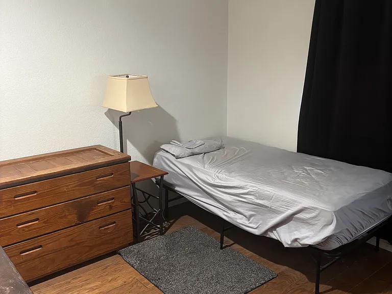 3506 E Montreal Pl — Photo 2