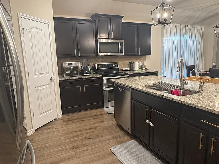 6172 Lavaca Dr — Photo 3