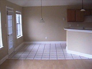 4th image of 3811 Hudson Dr