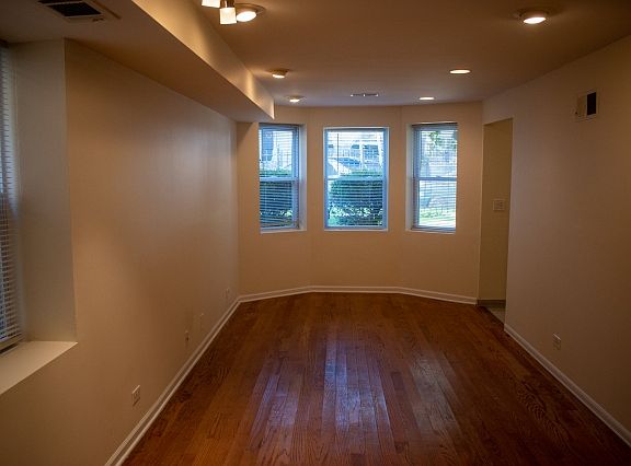 3rd image of 2925 N Talman Ave #B