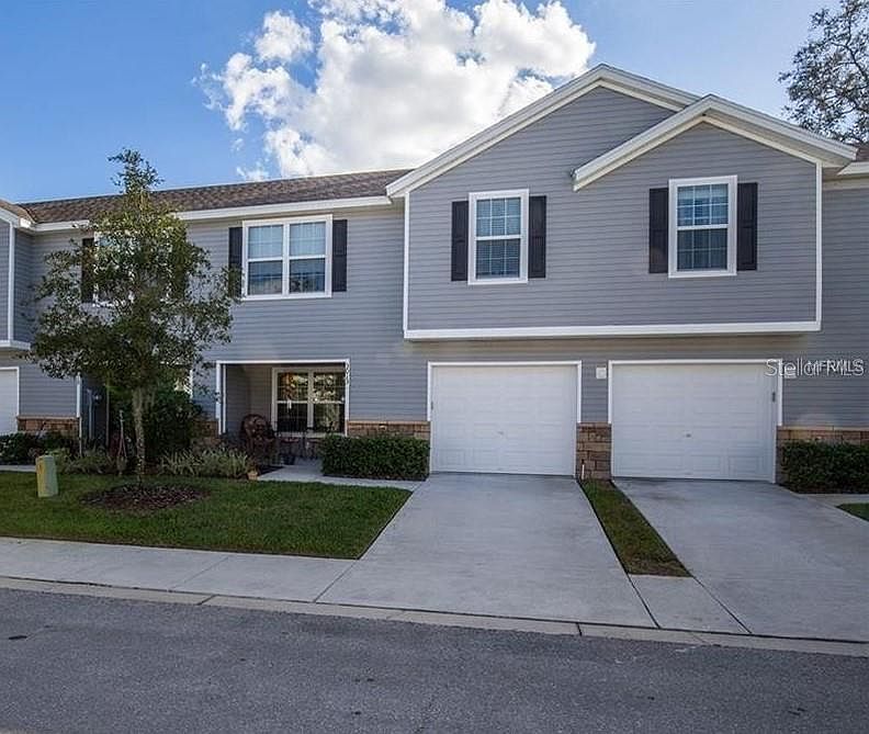 1st image of 3013 Mojave Oak Dr