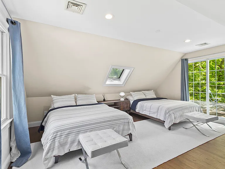 139 Northside Dr — Photo 27