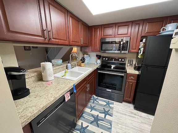 4th image of 3358 Royal Canadian Trce APT 3