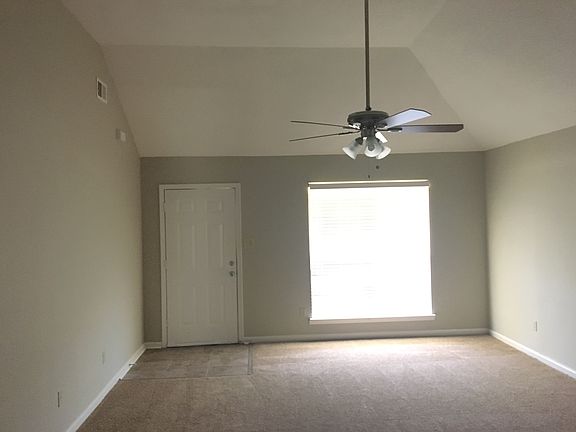 5th image of 4549 Longtree Ave