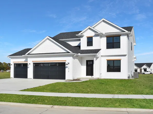 1810 Garner, Mahomet, IL 61853