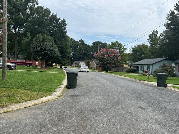 5th image of 326 Finley Sq