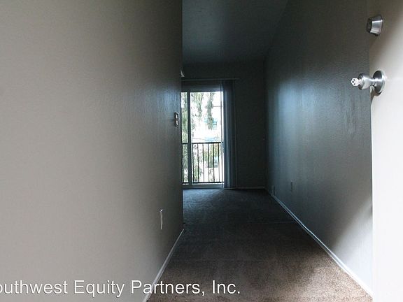 4th image of 298 Eddie Dr APT 9