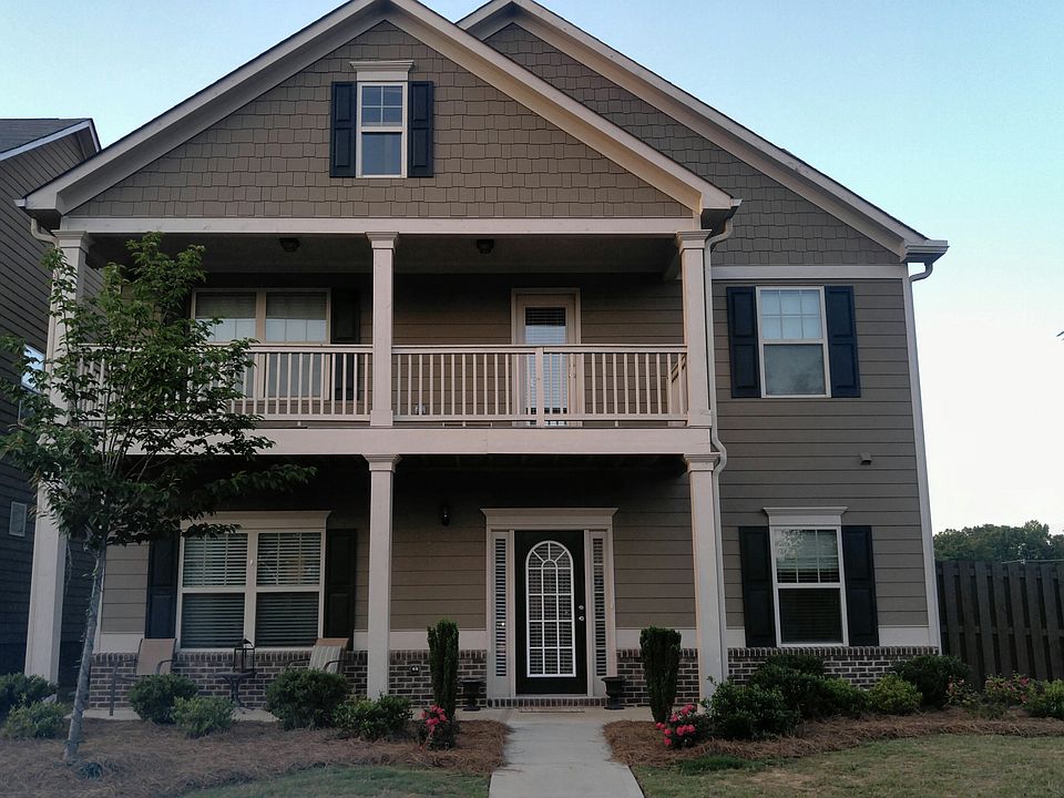 1st image of 440 Parkstone Dr