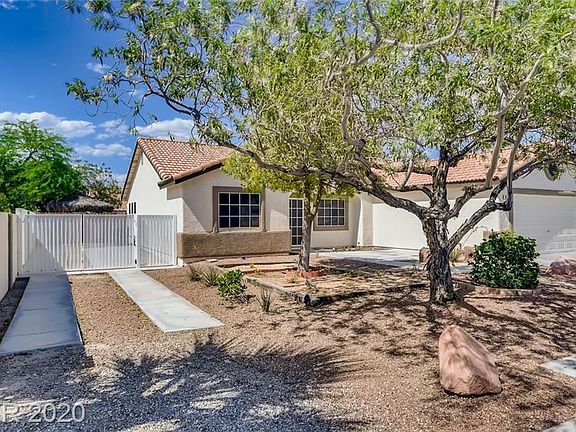 3rd image of 3212 Knight Hill Pl