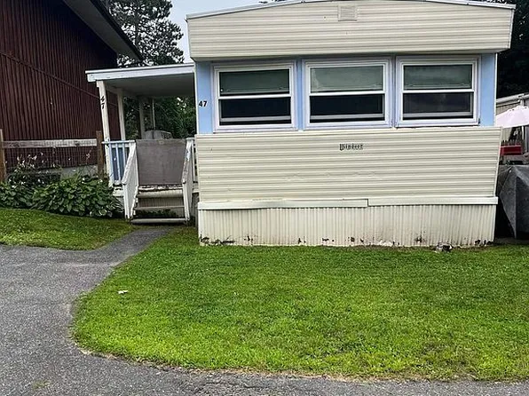 675 Brunswick Rd #47, Troy, NY 12180