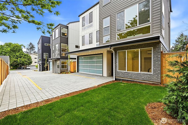 2nd image of 1508 NE 147th Street