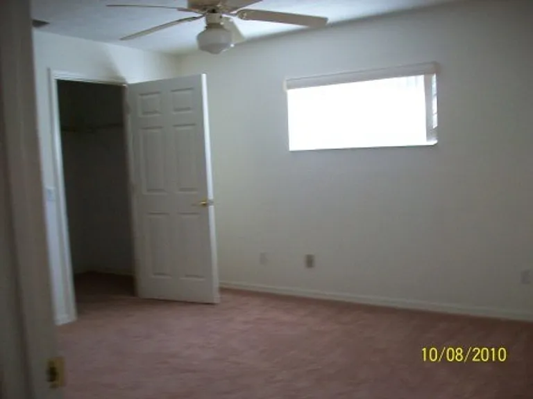 1471 E Saint James Loop — Photo 6