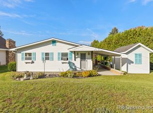 8660 Navaho Trl, Howard City, MI 49329