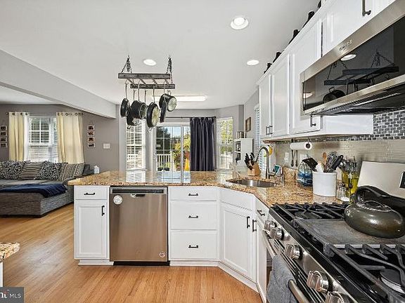 5th image of 514 Highland Ave