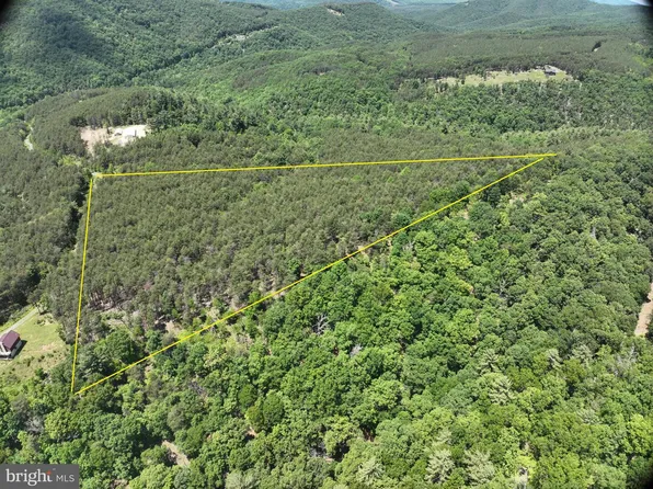 61 Ruckman Rd, Moorefield, WV 26836